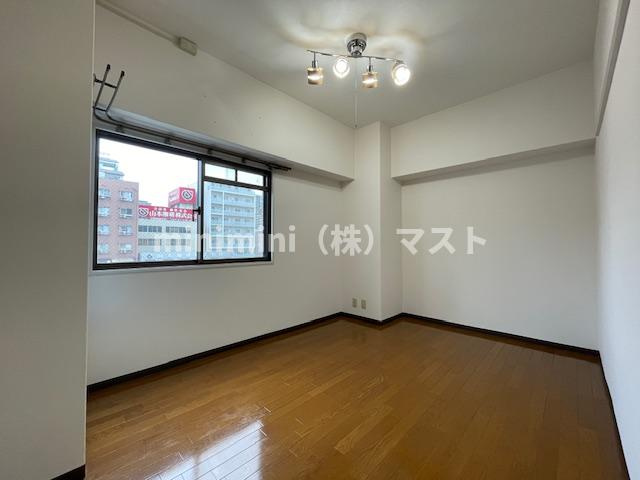 アルボール西道頓堀の洋室