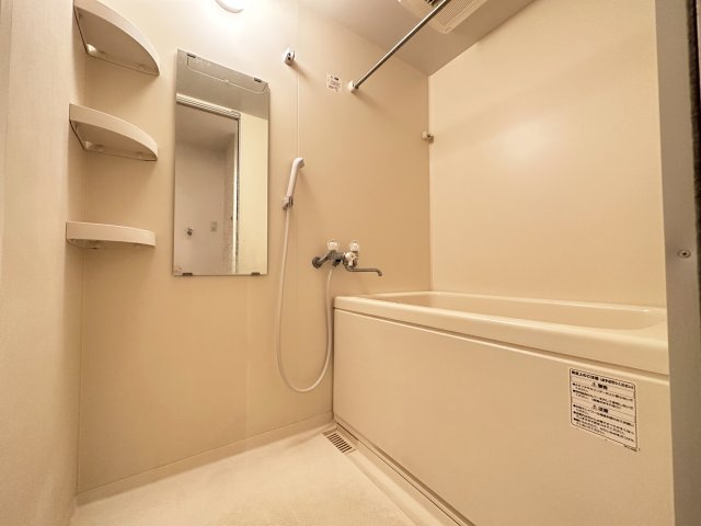 こうき秦南の浴室