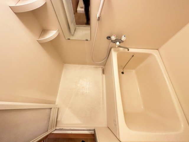 こうき秦南の浴室