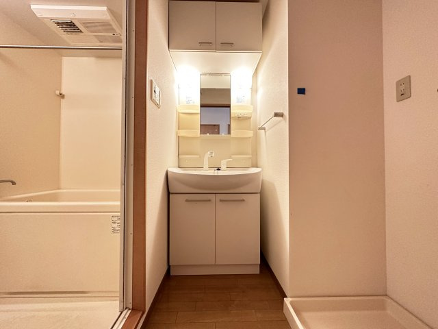 こうき秦南の独立洗面台