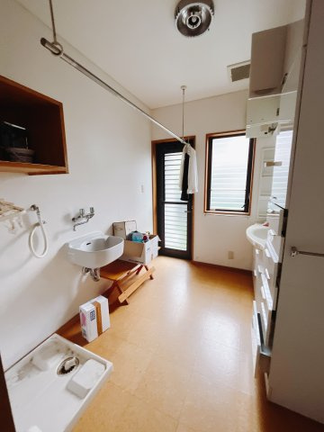 【中古戸建】前橋市下沖町の独立洗面台|■洗面室