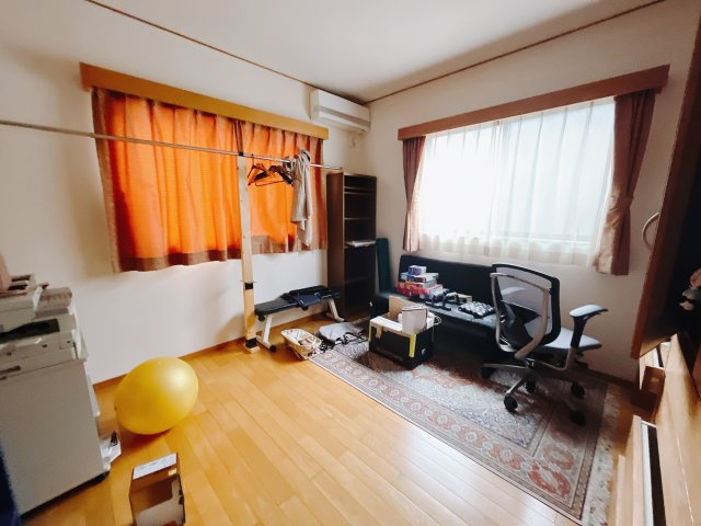 【中古戸建】前橋市下沖町の洋室|■2階洋室