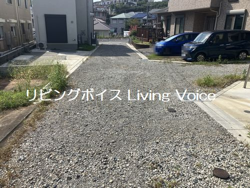 【前面道路含む現地写真】 | 【仲介手数料０円】伊勢原市沼目2丁目　土地（売地）建築条件なし | 【仲介手数料０円】伊勢原市沼目2丁目　土地（売地）建築条件なし
