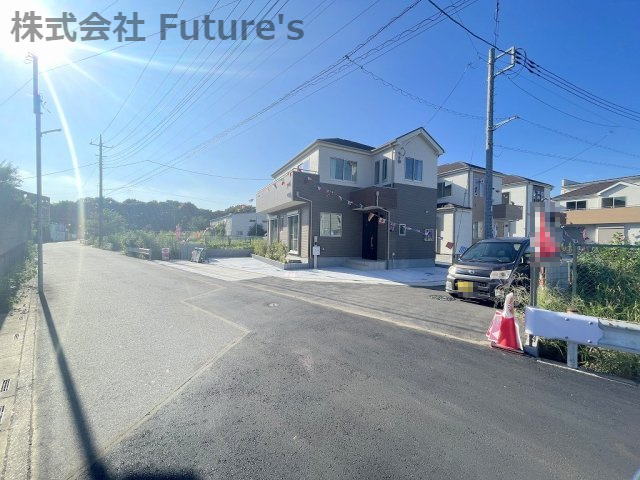 三郷市高州　新築戸建　全5棟　E号棟の前面道路含む現地写真|前面道路含む現地写真です。