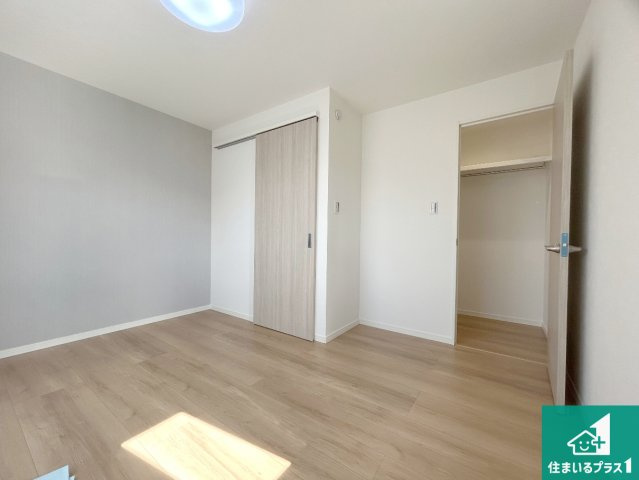 宝塚市安倉西　未入居の洋室|シンプルな洋室は、自分好みのインテリアが楽しめます♪ご家族とインテリアや家具を選びに行くのは購入時の醍醐味の一つです。ぜひお楽しみください♪