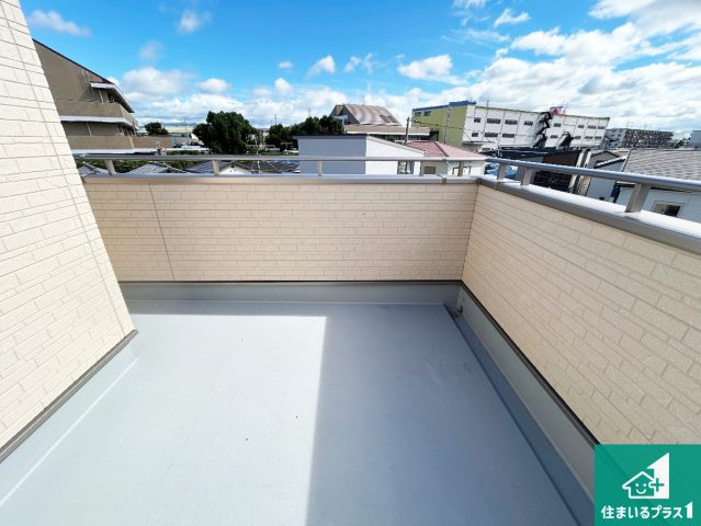 宝塚市安倉西　未入居のバルコニー|日当たりのよいバルコニー！洗濯物を干すスペースが広いのでご家族が多くても安心！