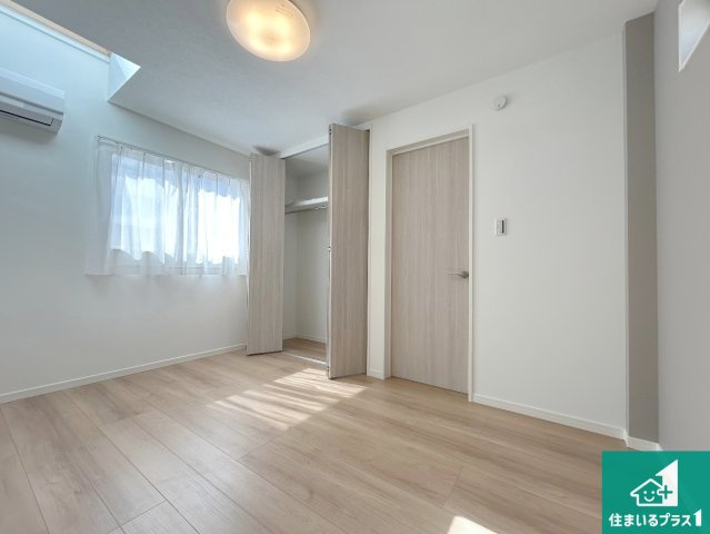 宝塚市安倉西　未入居の洋室|収納スペースが充実しているので子供の成長に合わせてたくさん収納ができます！家族構成に合わせた様々な活用ができる収納！