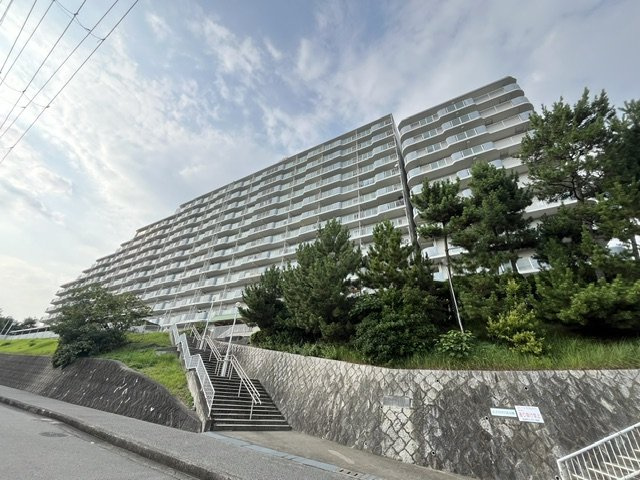 泉北星和台コーポラスの外観