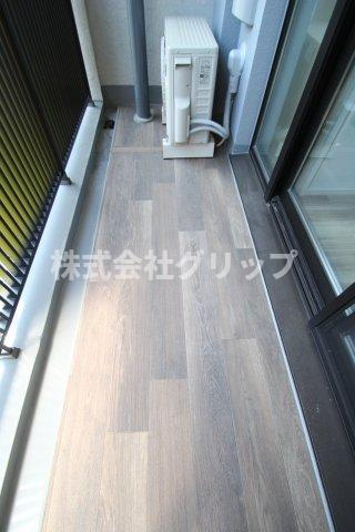 ジオエント横浜のバルコニー