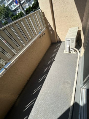 【バルコニー】 | ヴィラージュ箱崎Ⅱ | 別号室の写真になります。現況優先。