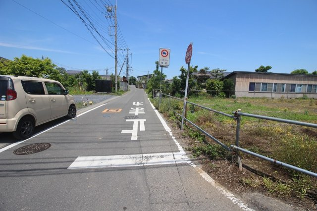 結城市結城の前面道路含む現地写真|西側道路（2024年5月撮影）