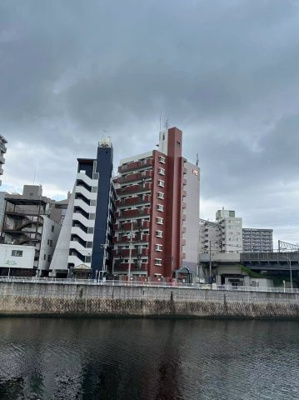 【エントランス】 | ロマネスクステーションプラザ博多