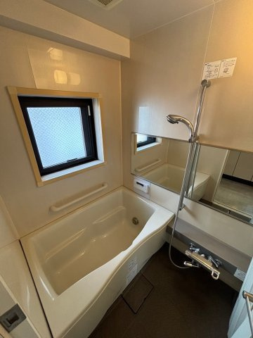 リーガル四ツ橋ドゥーエの浴室