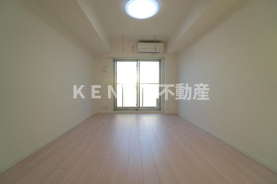 【居間・リビング】 | ラティエラ品川西大井 | こちらの居間で趣味の時間をお楽しみください