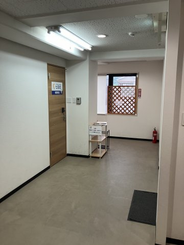 宇山ビルのロビー