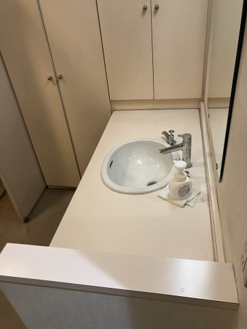 宇山ビルの洗面所