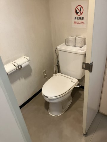宇山ビルのトイレ