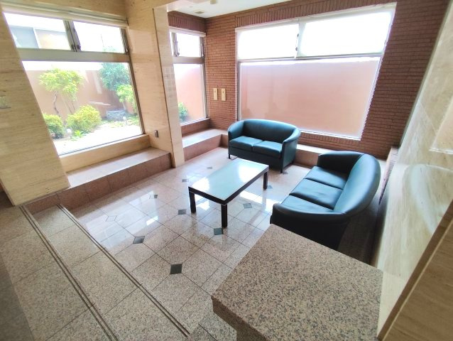 JEWEL　COURT　A棟（ジュエルコート）のロビー
