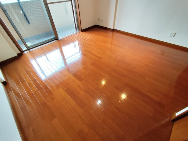 JEWEL　COURT　A棟（ジュエルコート）の居間・リビング