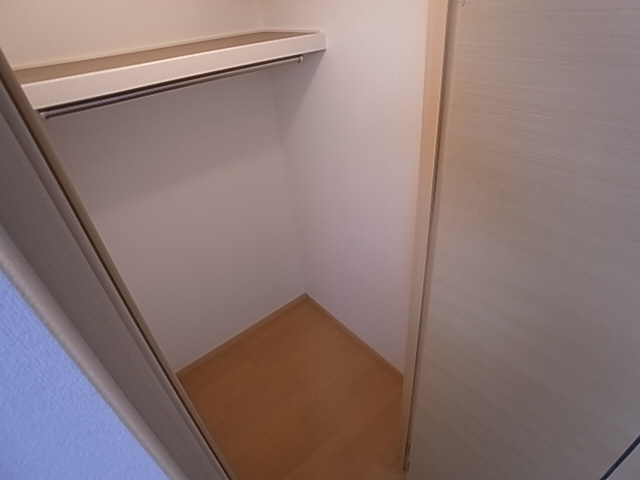 神戸市兵庫区永沢町２丁目の賃貸マンションの収納|クローゼット