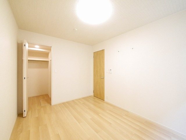 アルカンシエル・ベルⅡの居間・リビング|ゆったり過ごせるリビングです