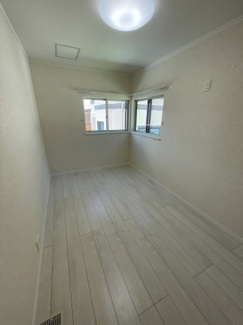 【洋室】 | 三春町上舞木福内中古一戸建て | 広々とした洋室です