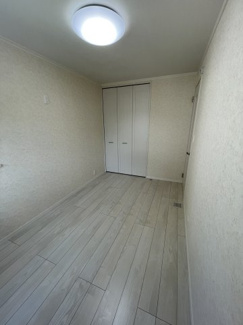 【洋室】 | 三春町上舞木福内中古一戸建て | 個人の部屋や寝室として使える洋室です