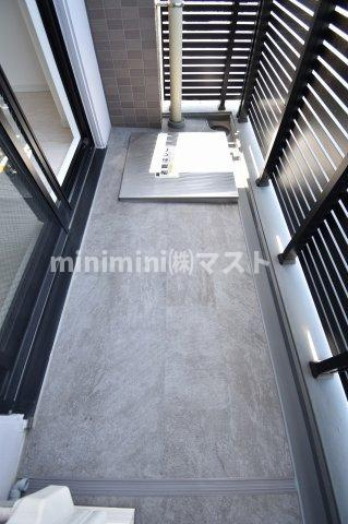 エスレジデンス谷町五丁目のバルコニー