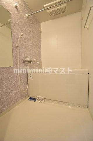 エスレジデンス谷町五丁目の浴室