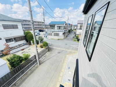【展望】 | 松戸市古ケ崎２丁目新築戸建（古ヶ崎４期） | 寝室前バルコニーより道路側眺望