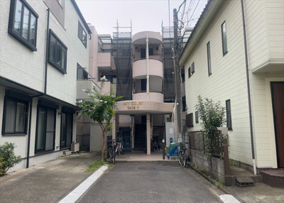 【外観】 | スカイコート矢部第二 | マンションの外観は非常に重要なポイントです！外観の善し悪しは資産価値に大きな影響を与えます。外観のいいマンションを購入することで、高値で売却がしやすく、買い手が見つかりやすいというメリットがあります。