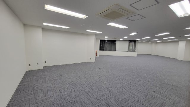 雅光園ビルの内装