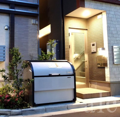 Stage中野Ⅰ（ステージ）のその他共用部分|敷地内ごみ置き場。中野区は燃えるゴミが週に２度、資源ごみが週に1度です。