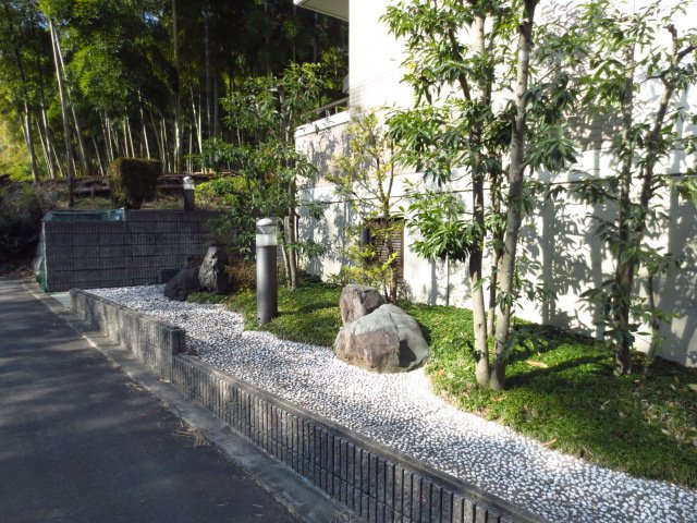 シャンブル天神のエントランス