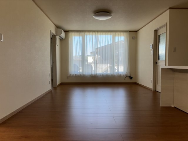 【居間・リビング】の画像