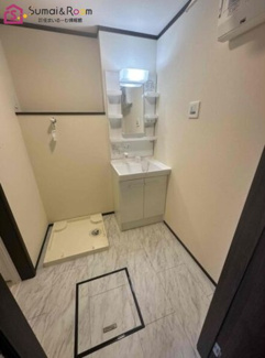 【洗面所】 | Stone river station B