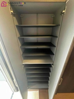 【玄関】 | Stone river station B