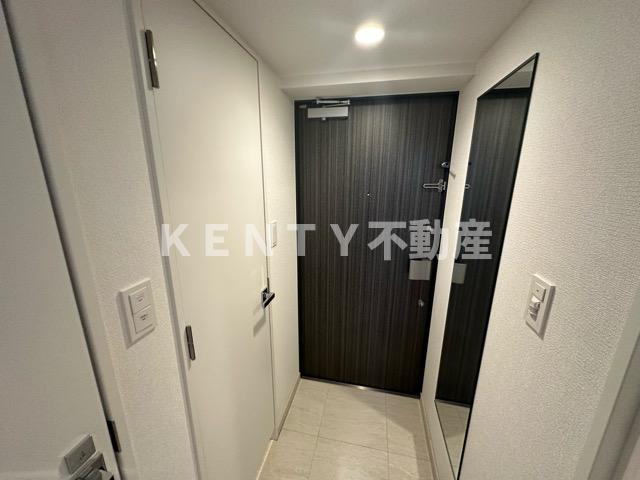 【玄関】 | ラティエラ品川西大井 | 明るい玄関です