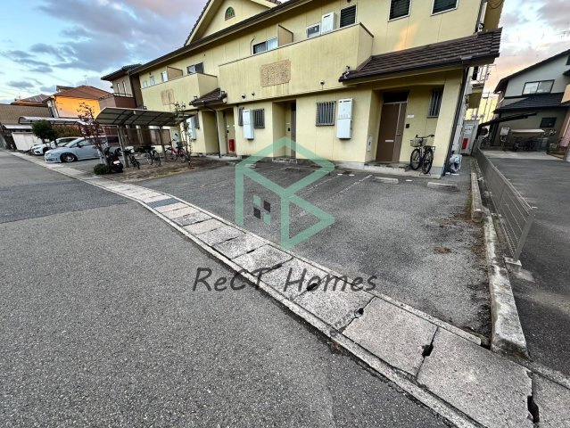 Tハイツの駐車場