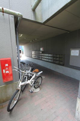 【エントランス】 | ロイヤルアネックス連坊