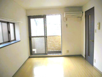 【洋室】 | アミューズ渡田 | 東向き　2面採光で明るいお部屋