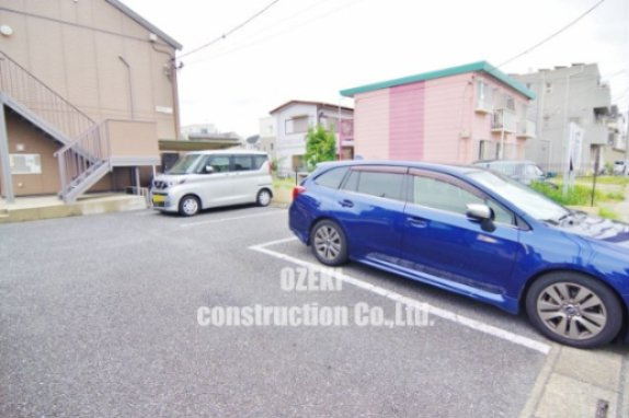 メルヴェーユの駐車場
