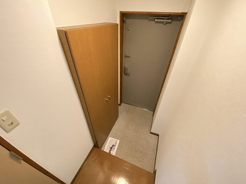 神戸市兵庫区羽坂通３丁目の賃貸マンションの玄関|シューズボックス付き