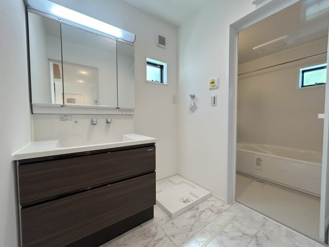 【独立洗面台】の画像