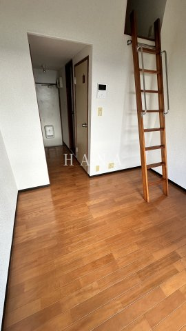 エクセランス小金井 の洋室