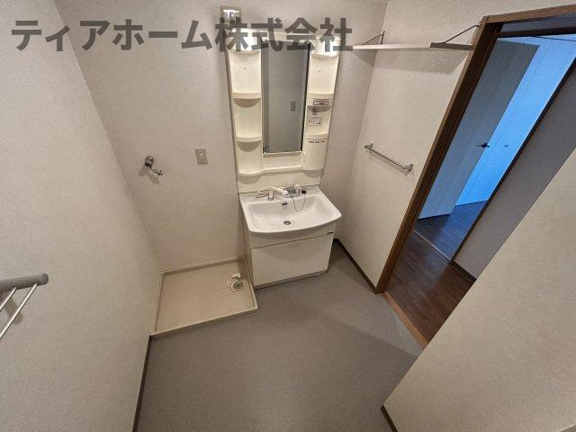 サニーコートほんまちの洗面所|コンパクトで使いやすい洗面所