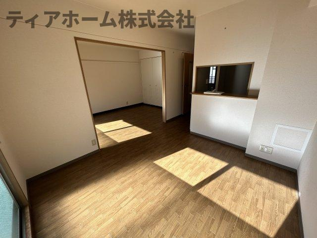 サニーコートほんまちの居間・リビング|使いやすいリビングです
