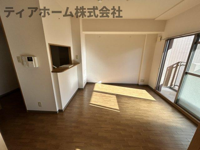サニーコートほんまちの居間・リビング|ゆったりとした居間です