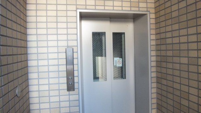 グランデュール本郷のその他共用部分|エレベーター付