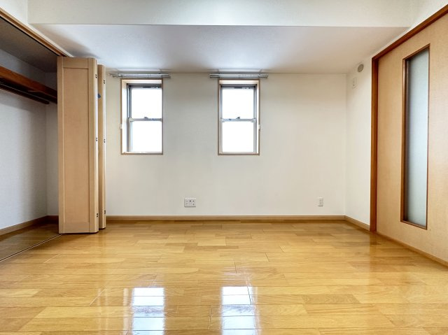 ヴィラコートSEIの洋室